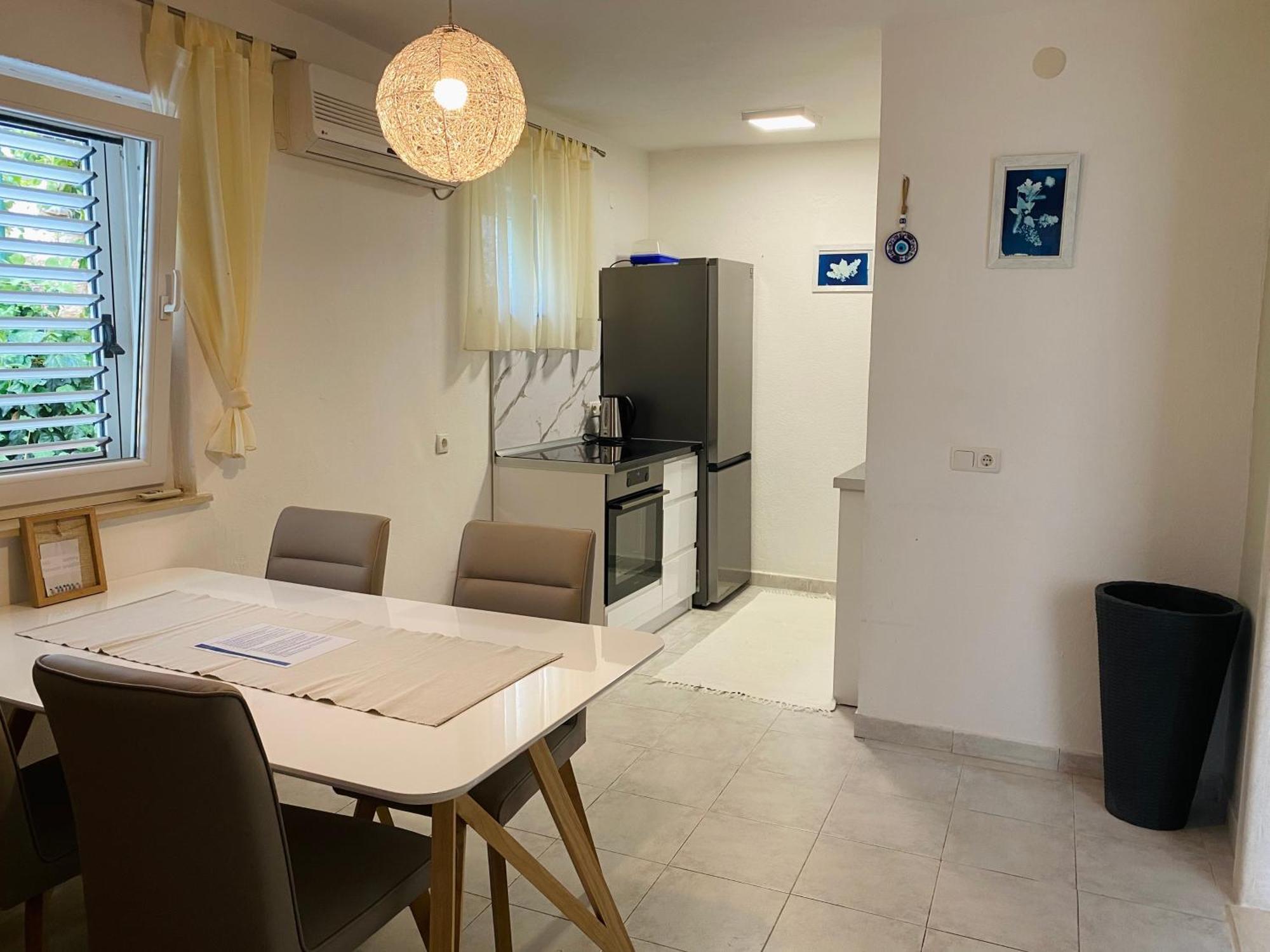 Apartments Jasmina Vinišće Habitación foto